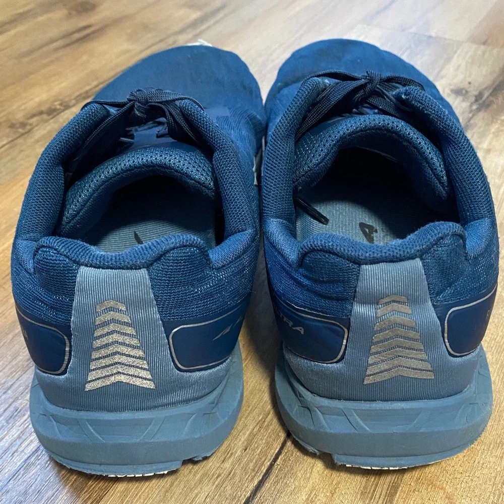 Altra Rivera Mens Running Shoes Navy Blue AL0A4VQL408 Size 10 Zero Drop Sneakers